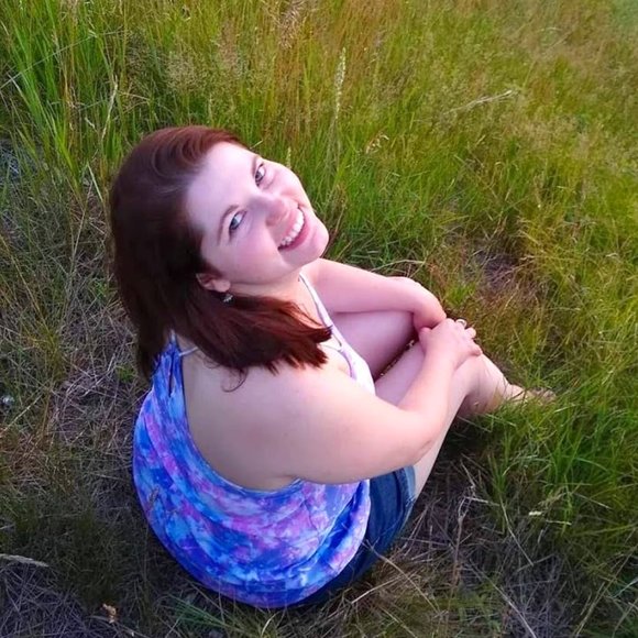 Meet your Posher, Bea - Picture 1 of 1